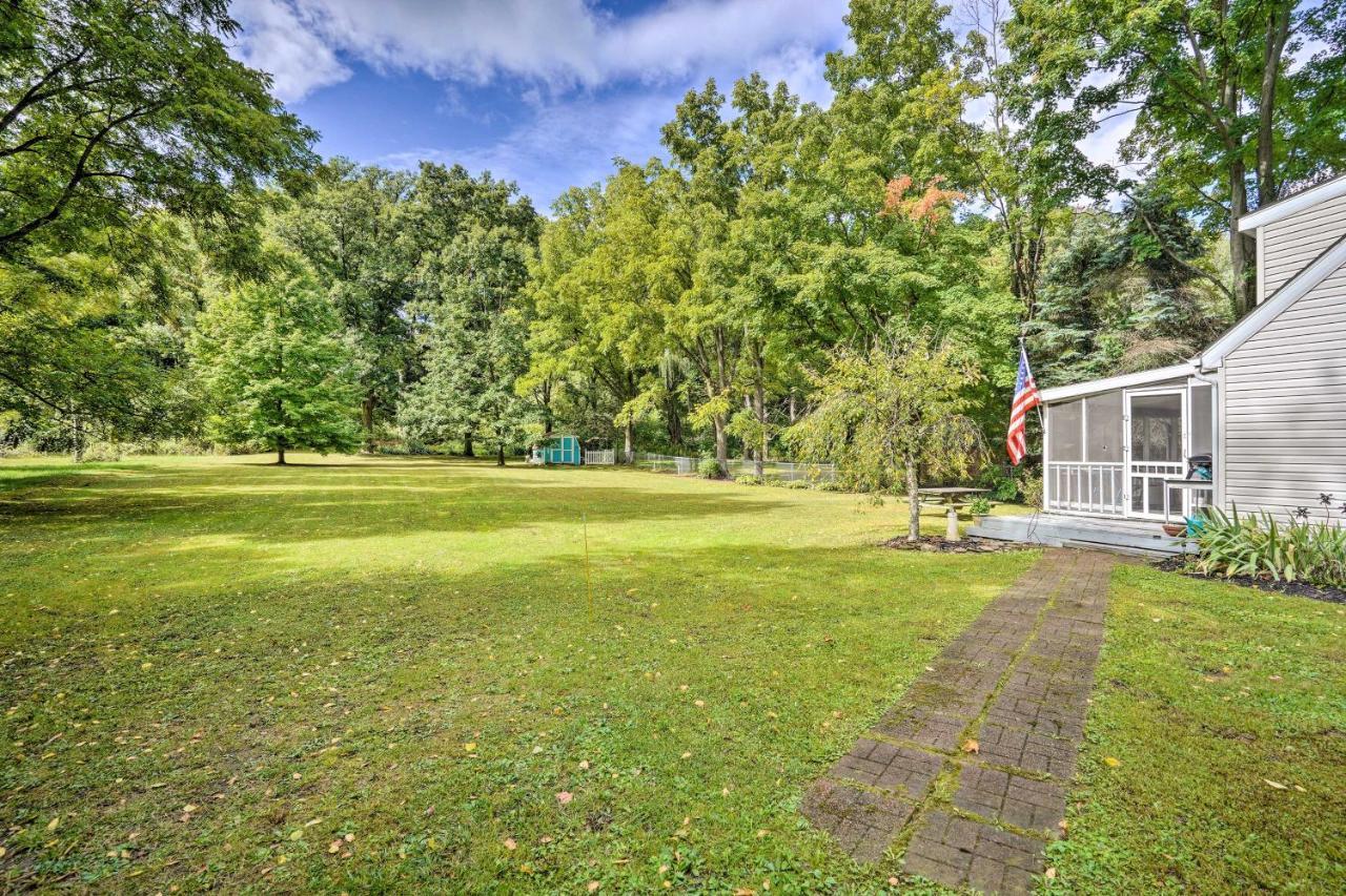 Darling Cottage About 1 Mi To Lake Erie Beach! North East Eksteriør billede