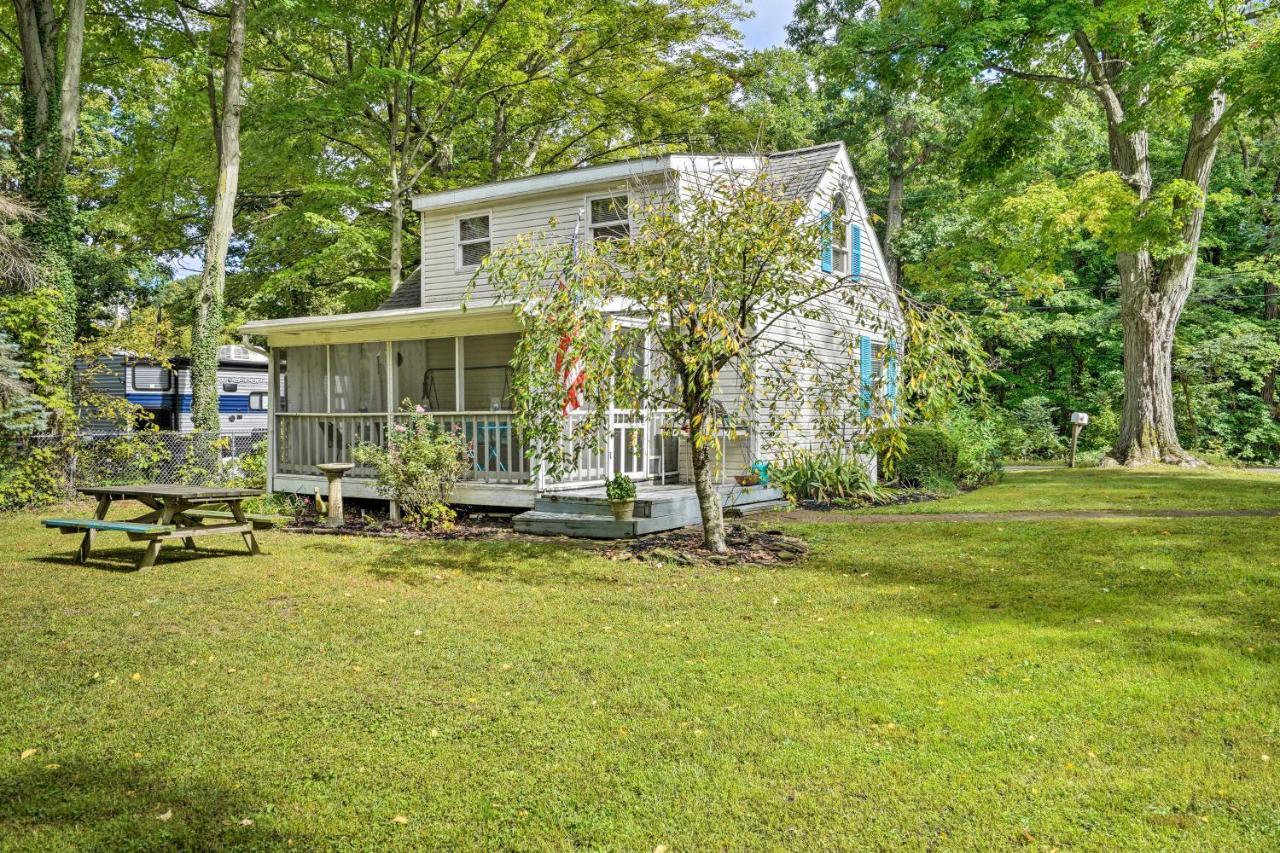 Darling Cottage About 1 Mi To Lake Erie Beach! North East Eksteriør billede